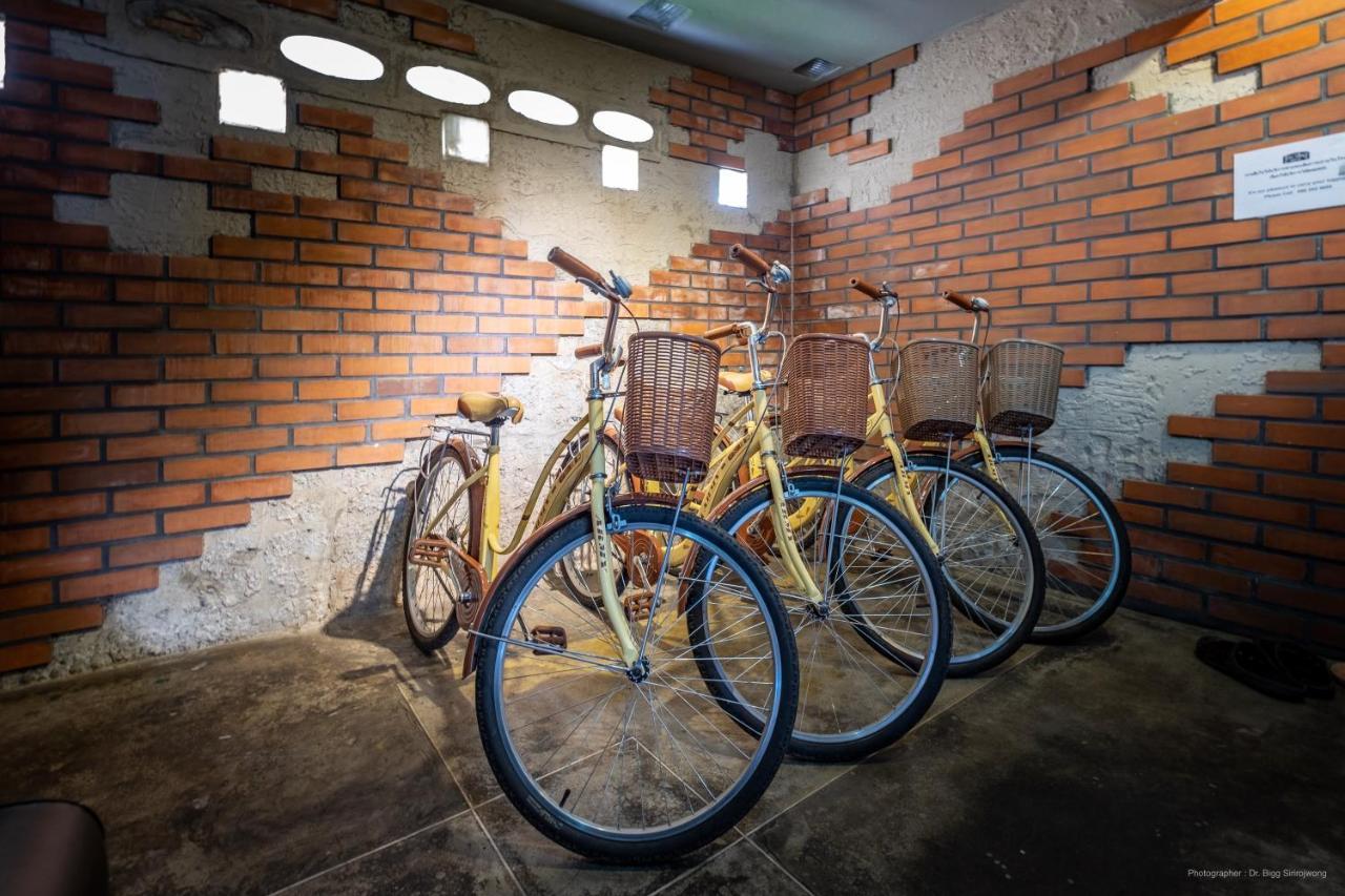 The 8 Factory Hotel Phitsanulok Extérieur photo