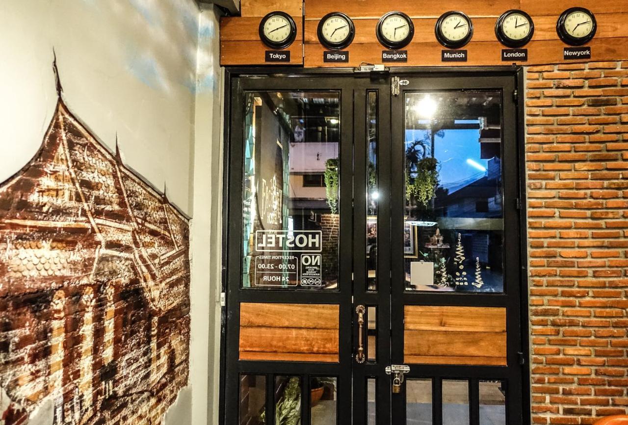 The 8 Factory Hotel Phitsanulok Extérieur photo