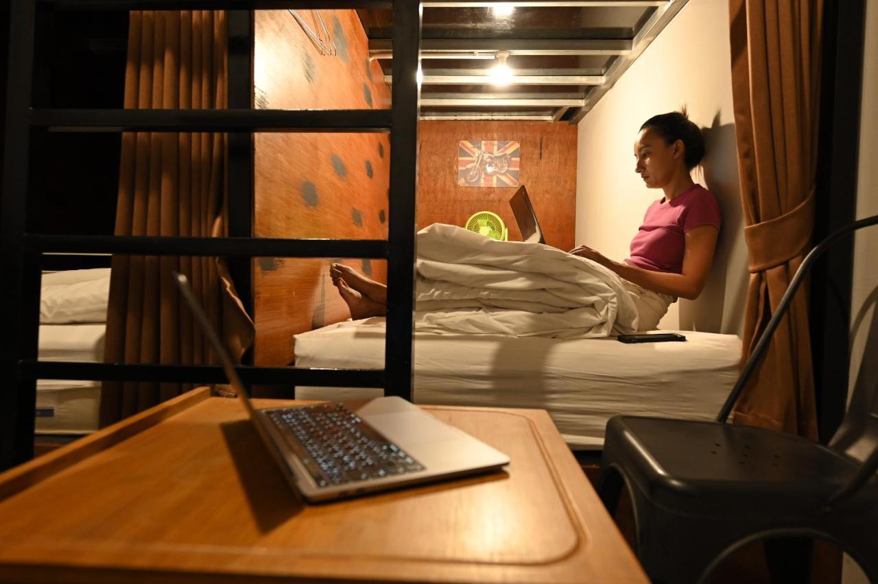 The 8 Factory Hotel Phitsanulok Extérieur photo