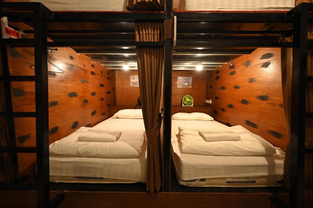 The 8 Factory Hotel Phitsanulok Extérieur photo