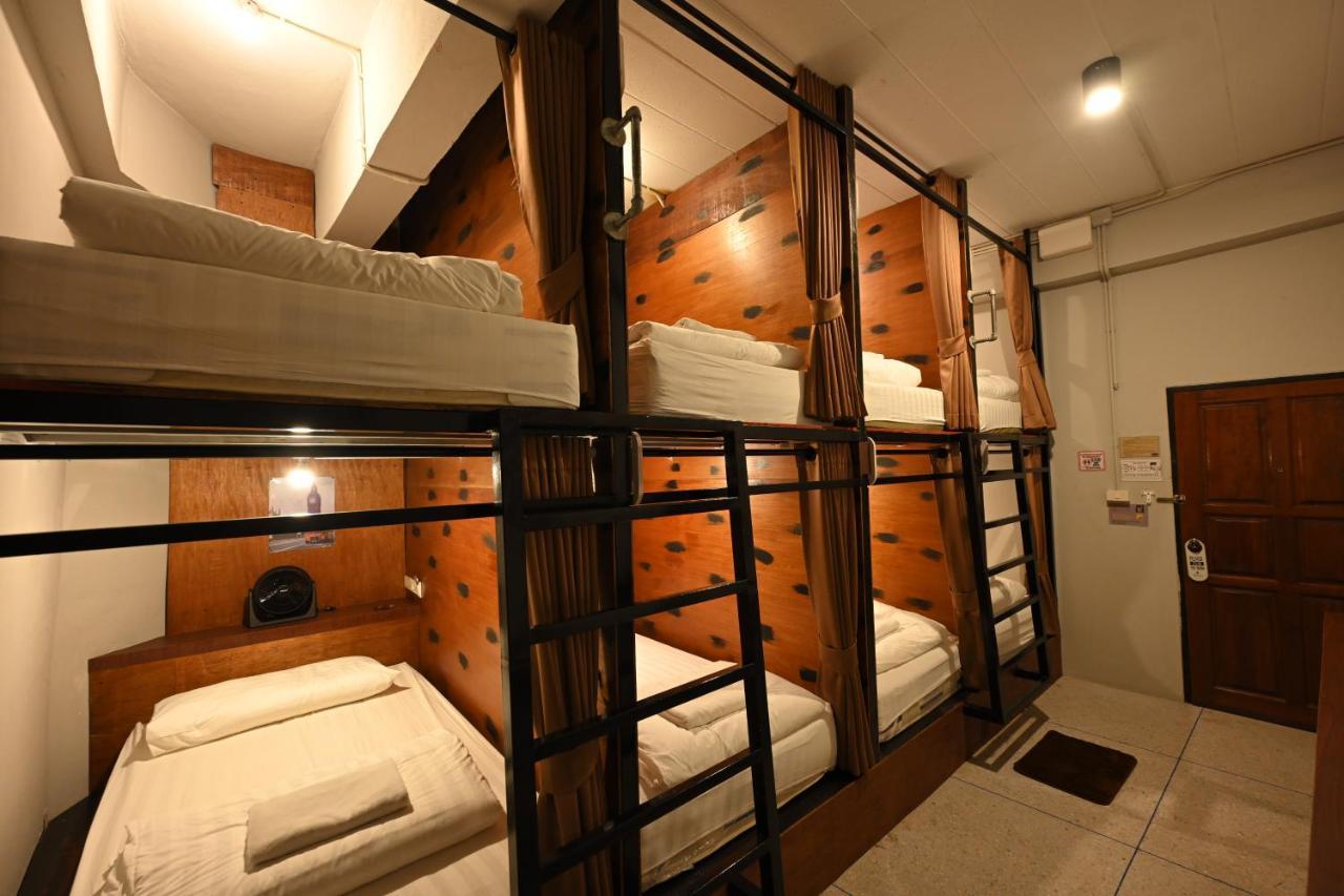 The 8 Factory Hotel Phitsanulok Extérieur photo