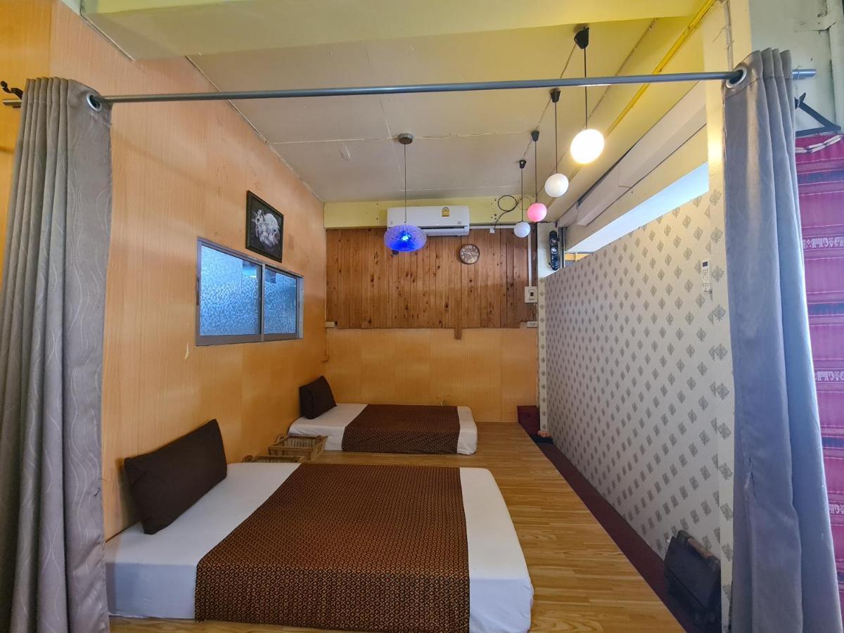 The 8 Factory Hotel Phitsanulok Extérieur photo