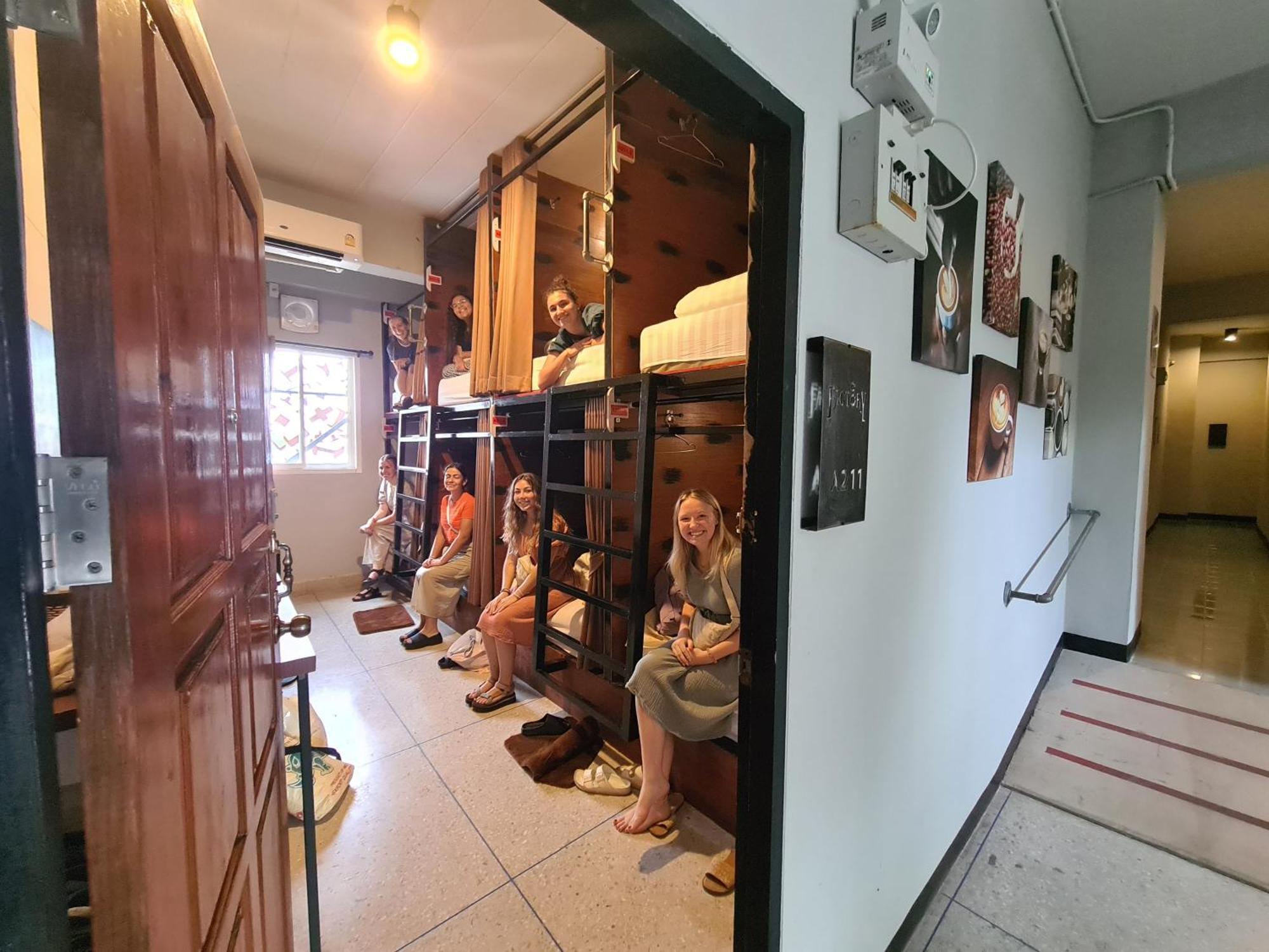 The 8 Factory Hotel Phitsanulok Extérieur photo