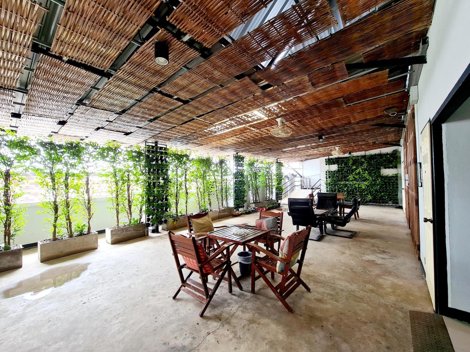 The 8 Factory Hotel Phitsanulok Extérieur photo