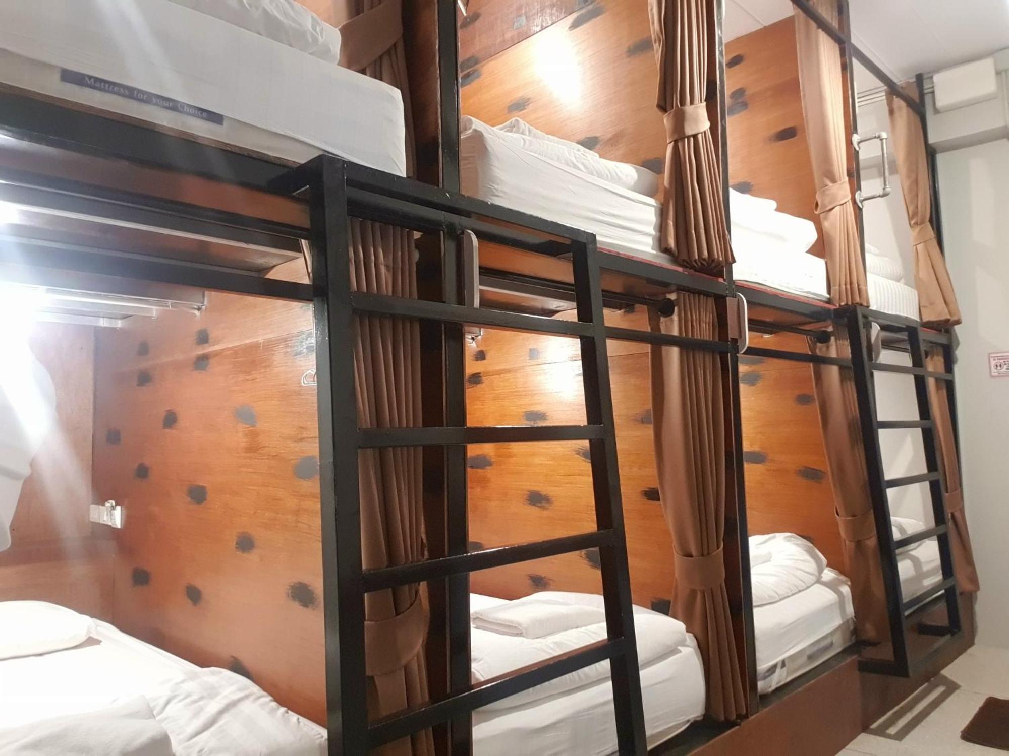 The 8 Factory Hotel Phitsanulok Extérieur photo