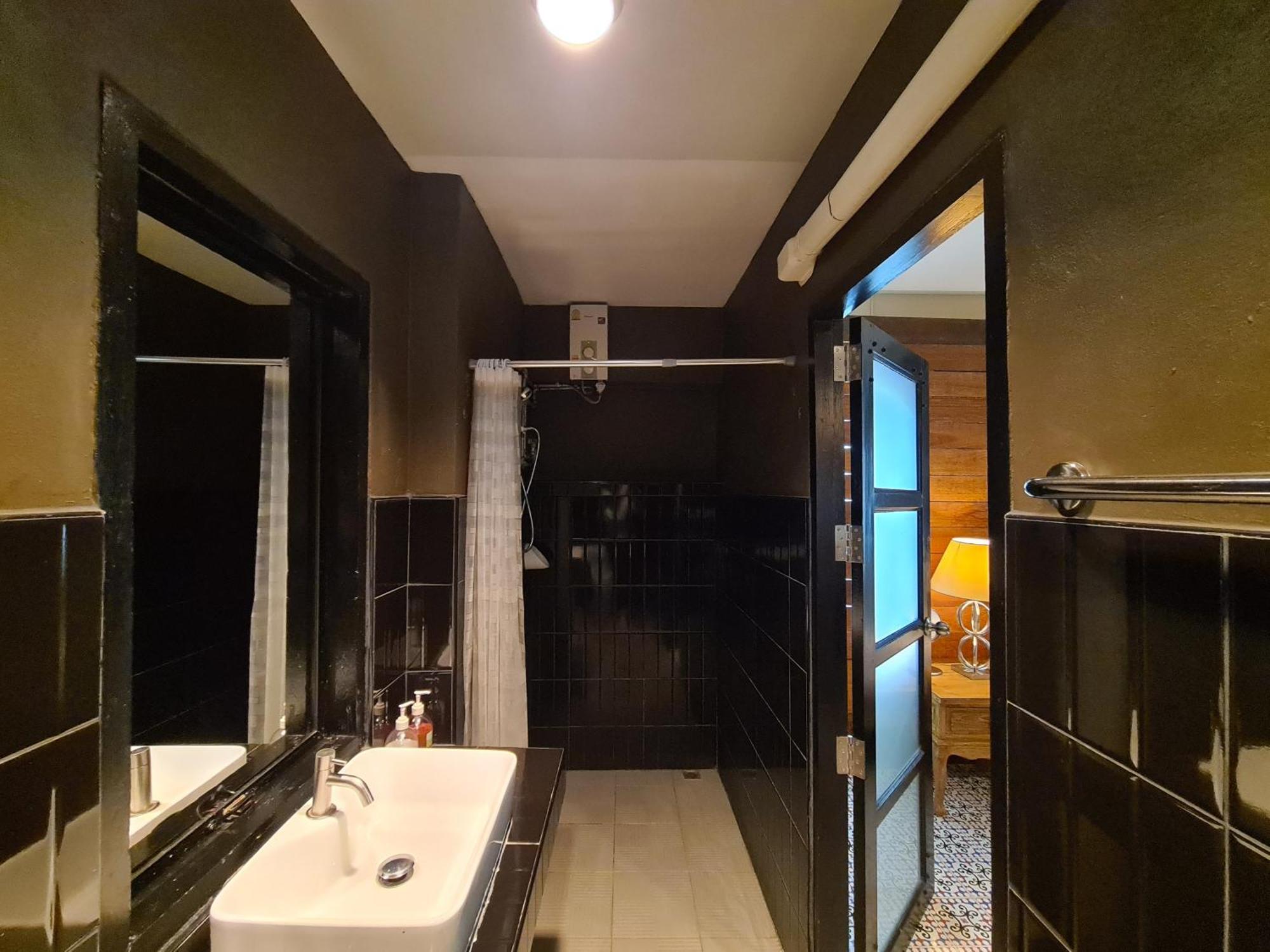 The 8 Factory Hotel Phitsanulok Extérieur photo